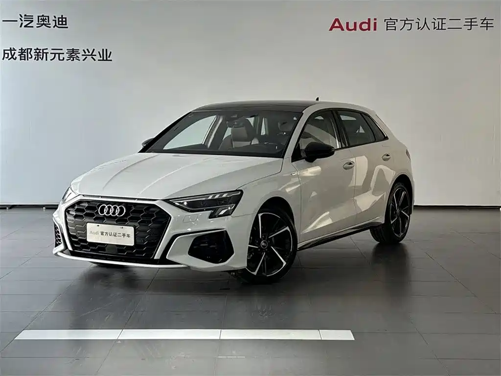 Audi A3 2023 — фото 1