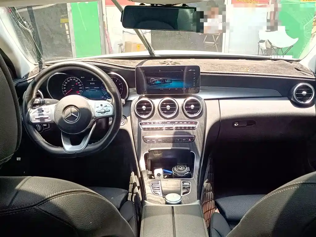 Mercedes-Benz C-Class 2020