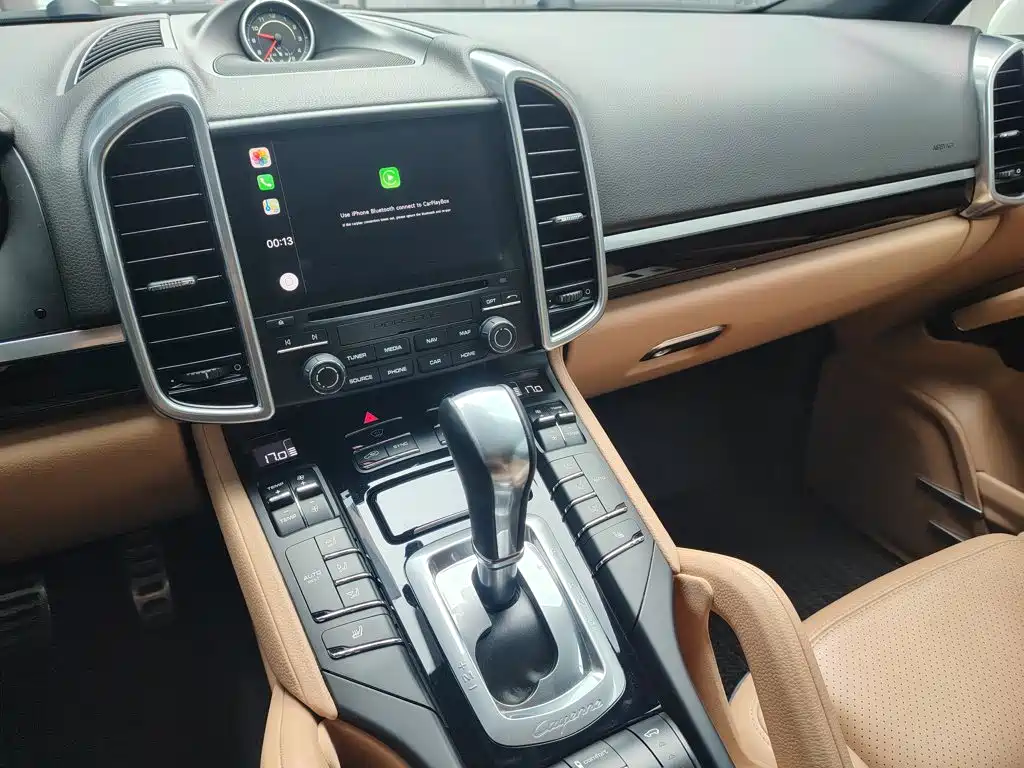 Porsche Cayenne 2017 — фото 14