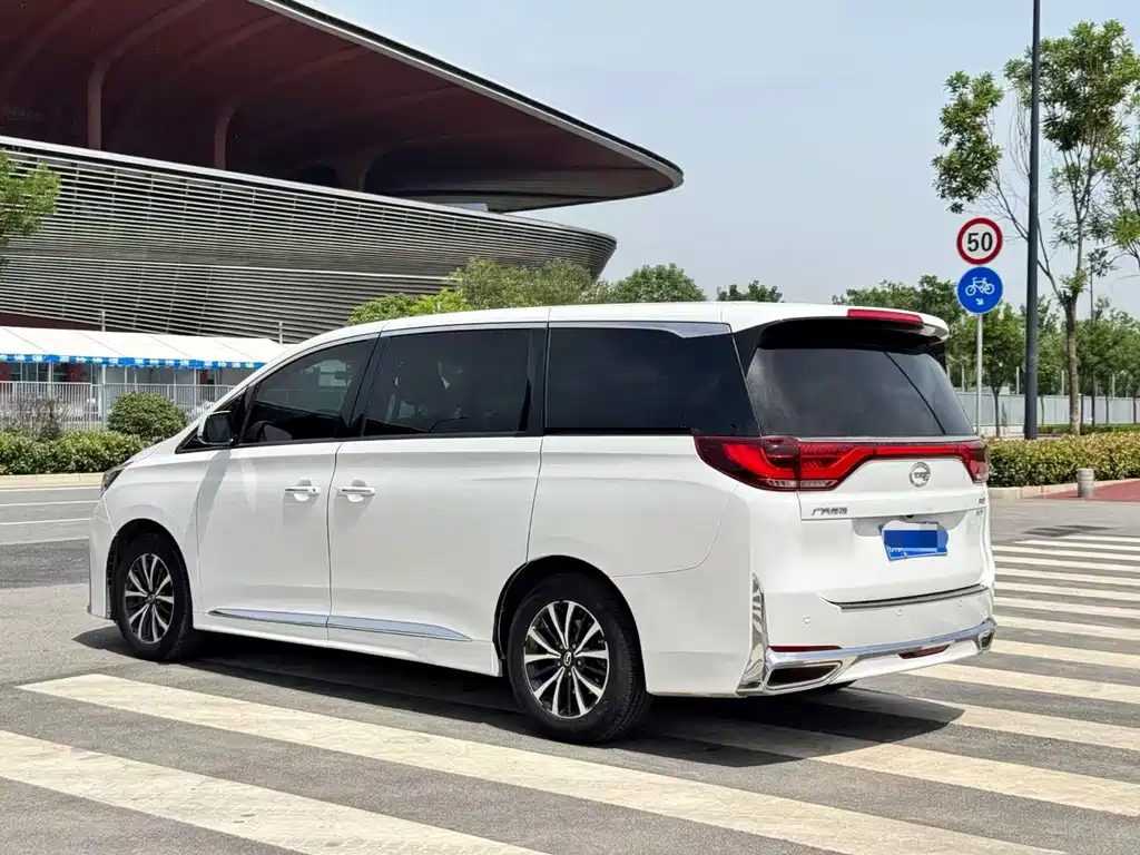 GAC Motor Trumpchi M8 2021 — фото 9