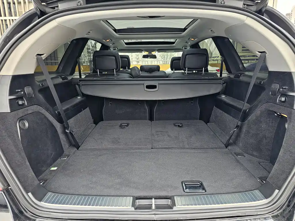 Mercedes-Benz R-Class 2017 — фото 20