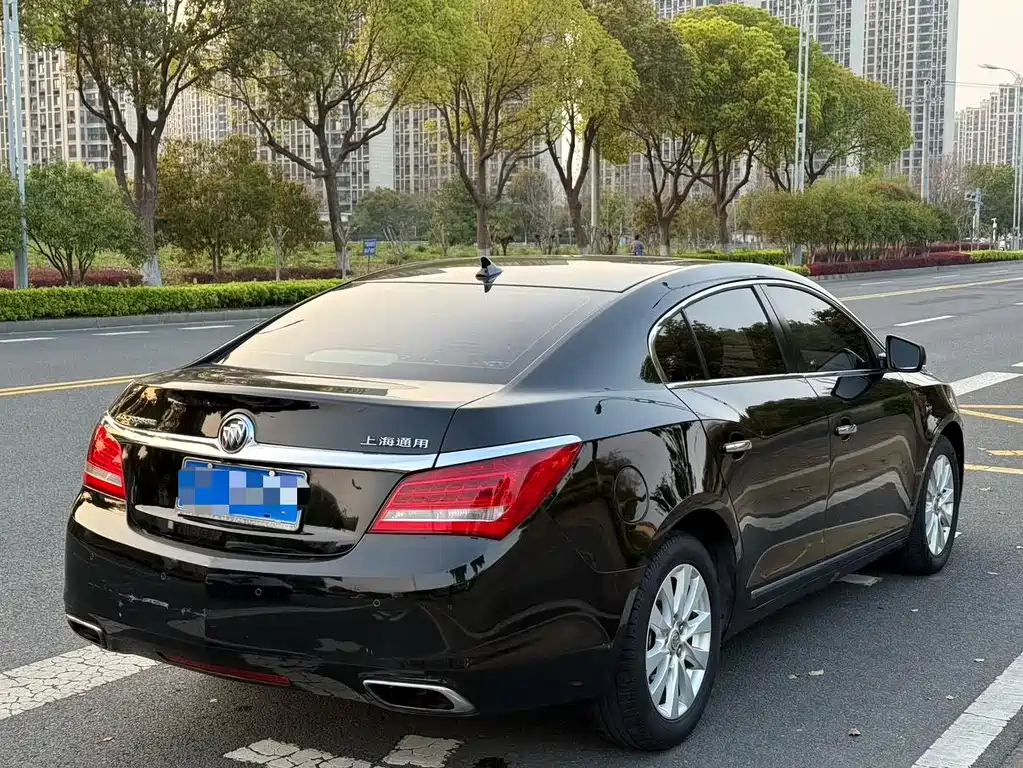Buick LaCrosse 2015 — фото 4