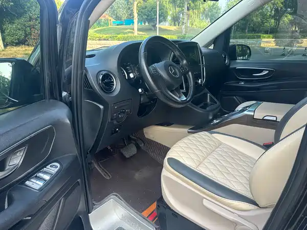 Mercedes-Benz Vito 2022