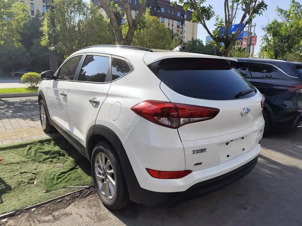 Hyundai Tucson 2016 — фото 5