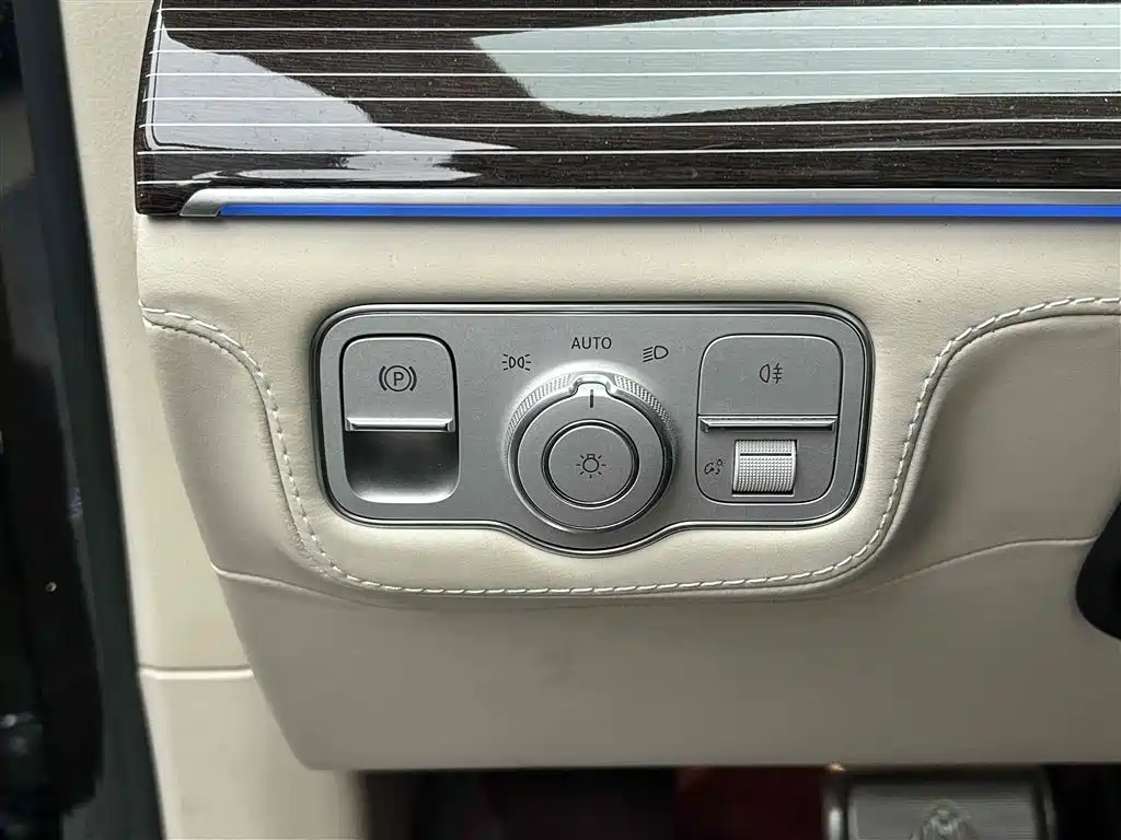 Mercedes-Benz GLS 2024 — фото 16
