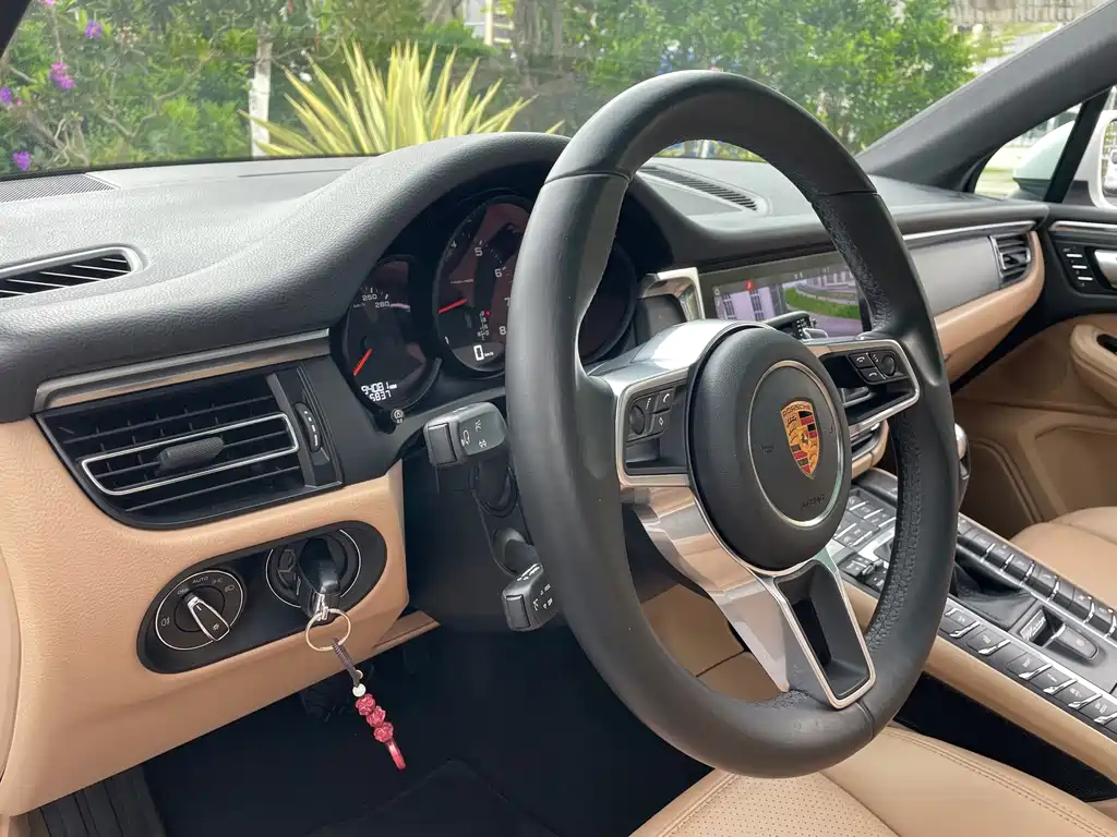 Porsche Macan 2019 — фото 15