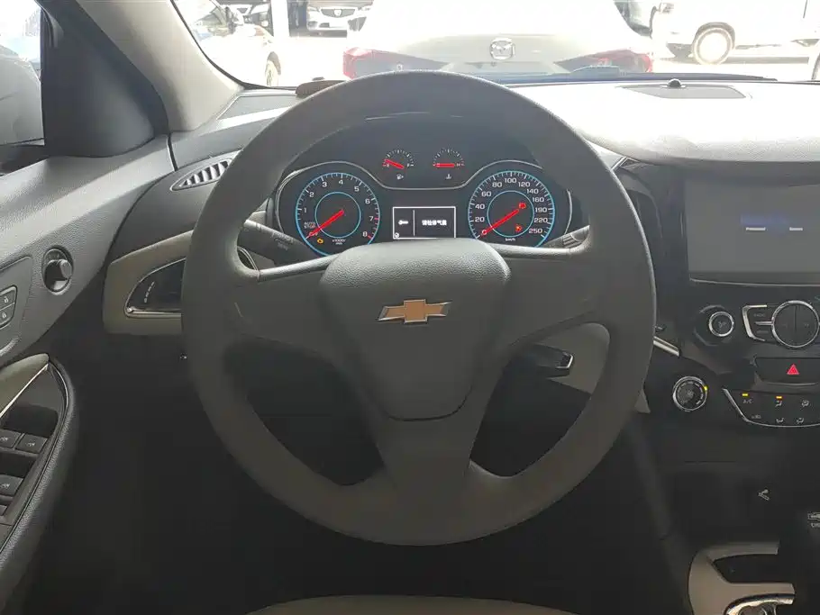 Chevrolet Cruze 2015 — фото 15