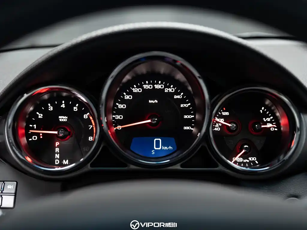 Cadillac CTS 2015 — фото 14