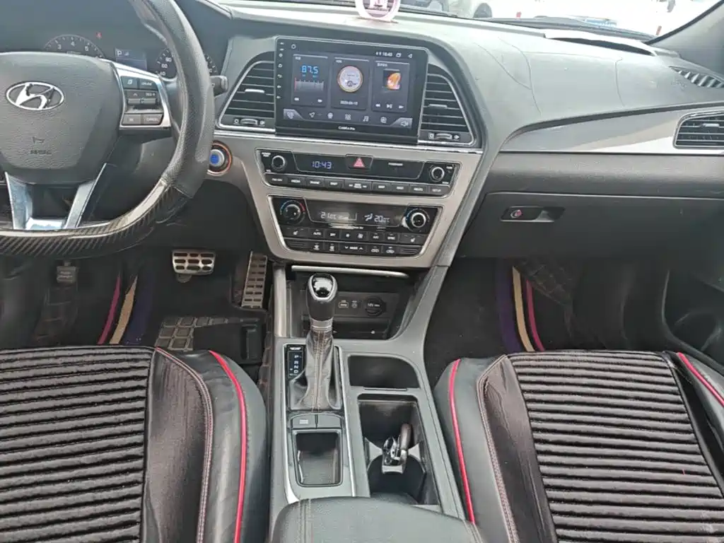 Hyundai Sonata 2015 — фото 10