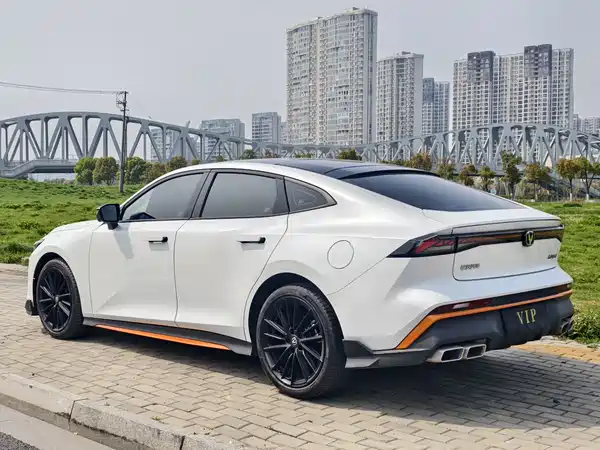 Changan UNI-V 2024
