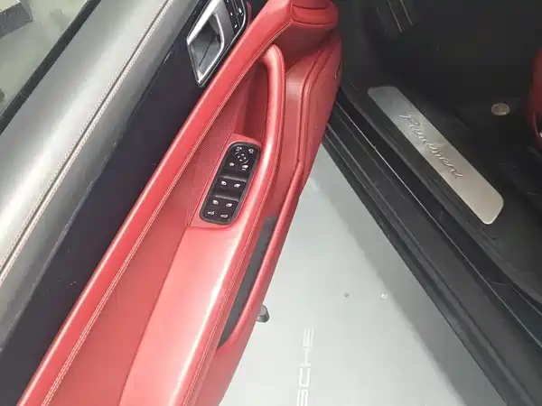 Porsche Panamera 2018