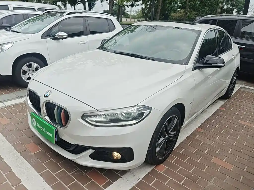 BMW 1 Series 2018 — фото 2