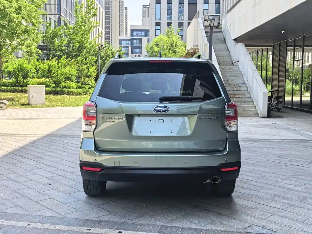 Subaru Forester 2016 — фото 9