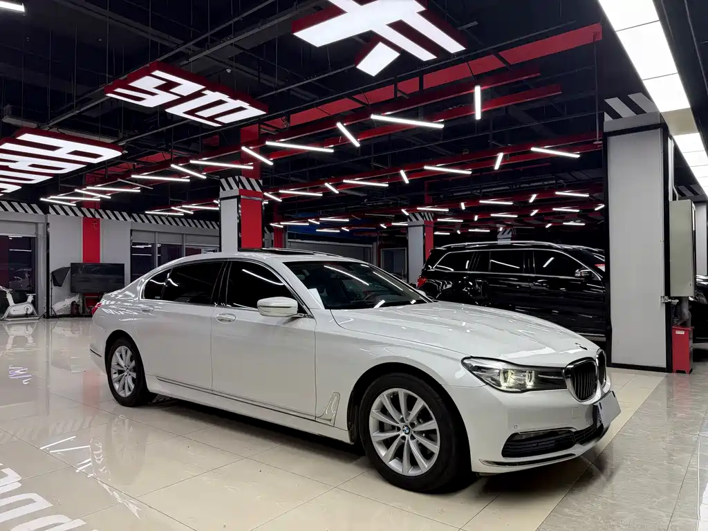 BMW 7 Series 2016 — фото 3