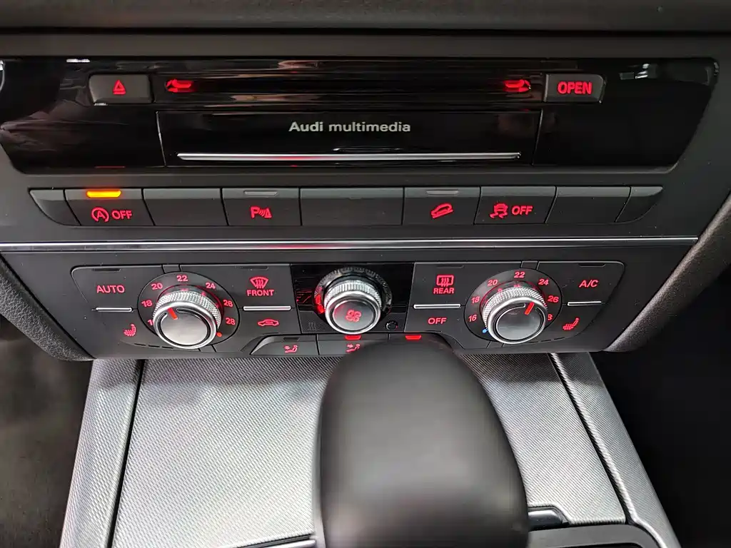 Audi A6 2017 — фото 10