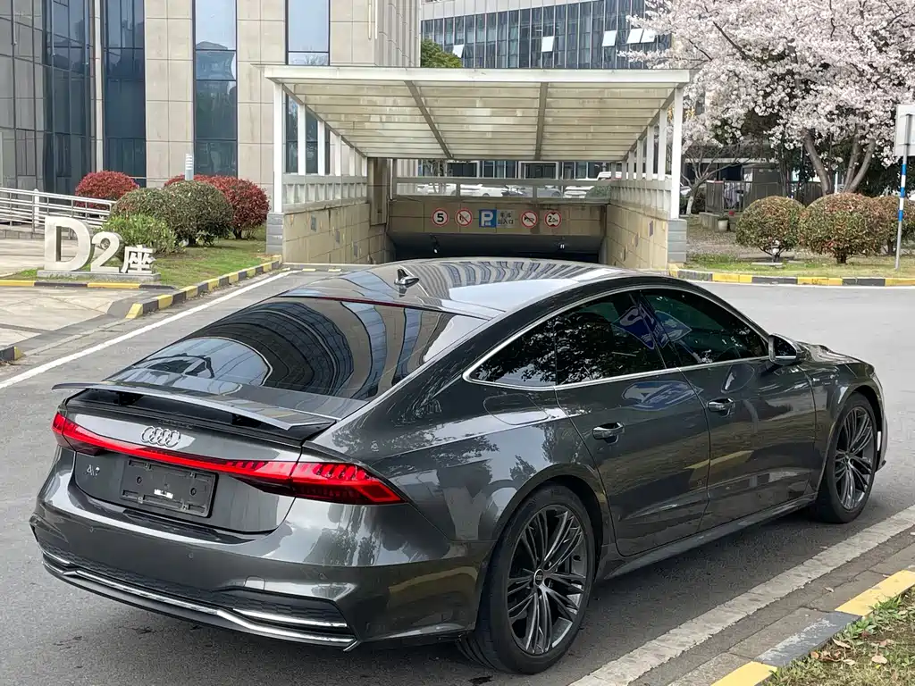 Audi A7 2023 — фото 6