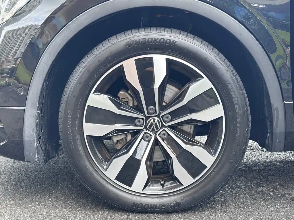 Volkswagen Tiguan L 2022