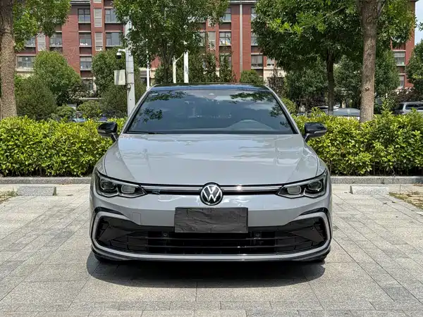 Volkswagen Golf 2022
