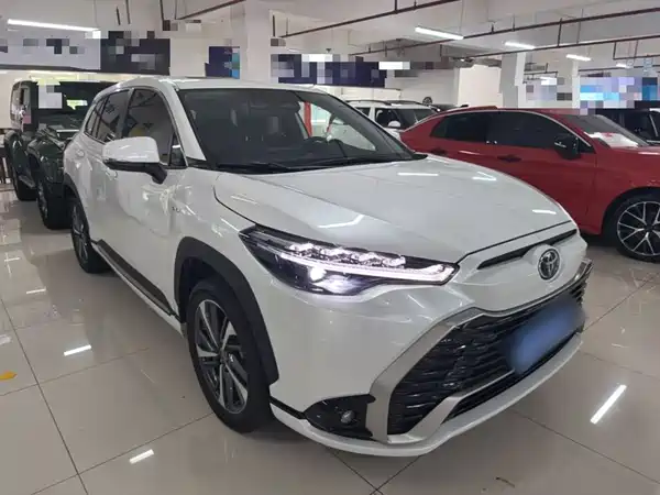 Toyota Frontlander 2025