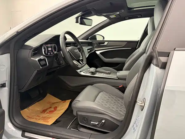Audi A7L 2024