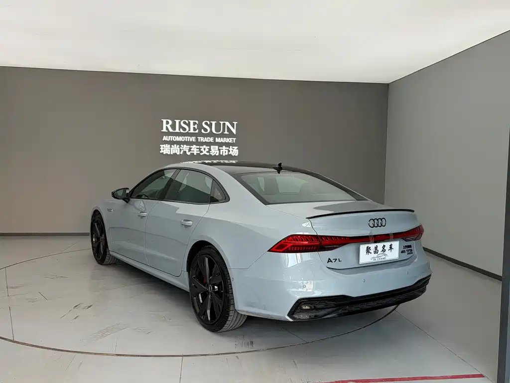 Audi A7L 2025 — фото 15