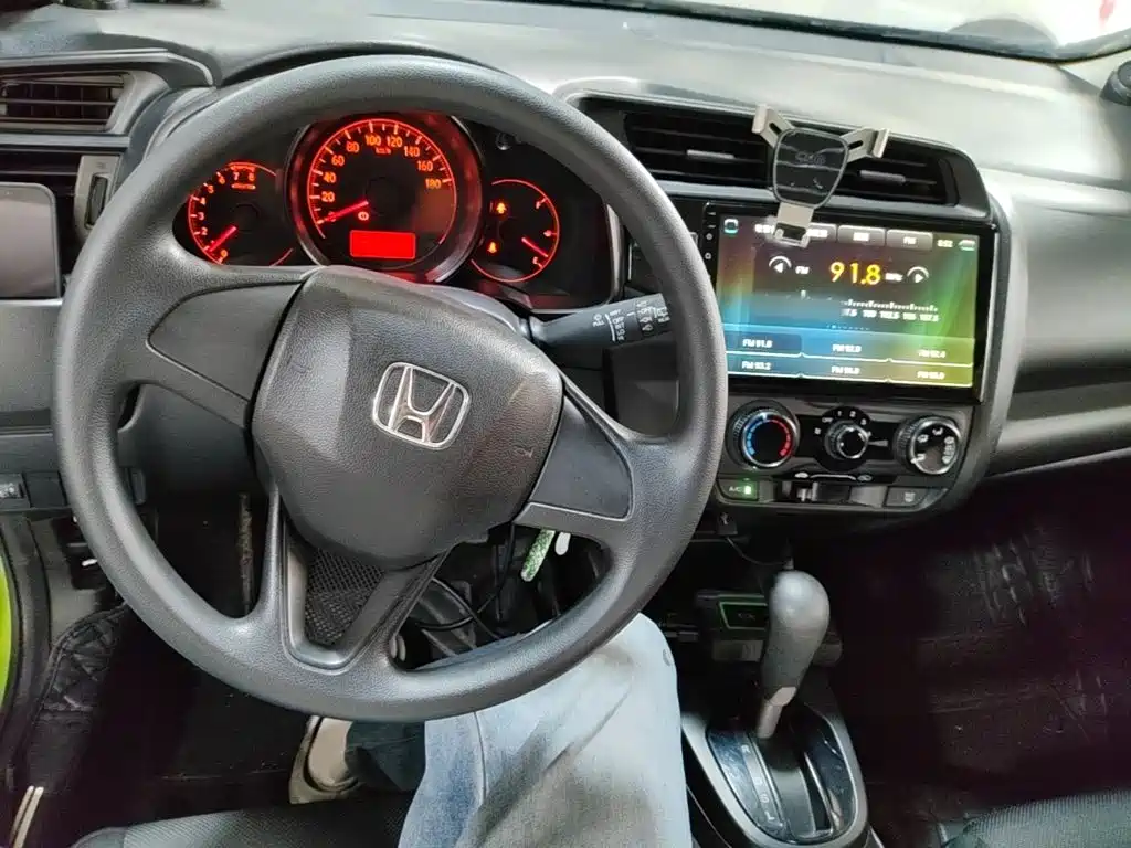 Honda Fit 2018 — фото 10