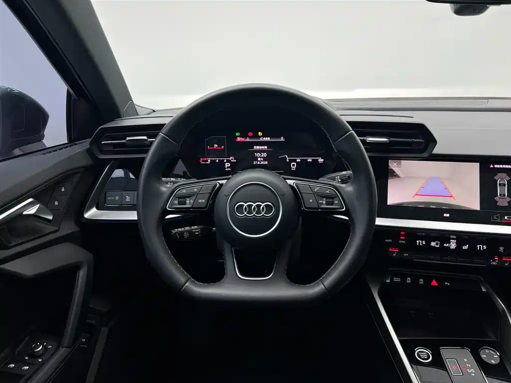 Audi A3 2023 — фото 18