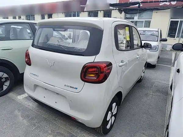 Wuling Hongguang MINIEV 2025