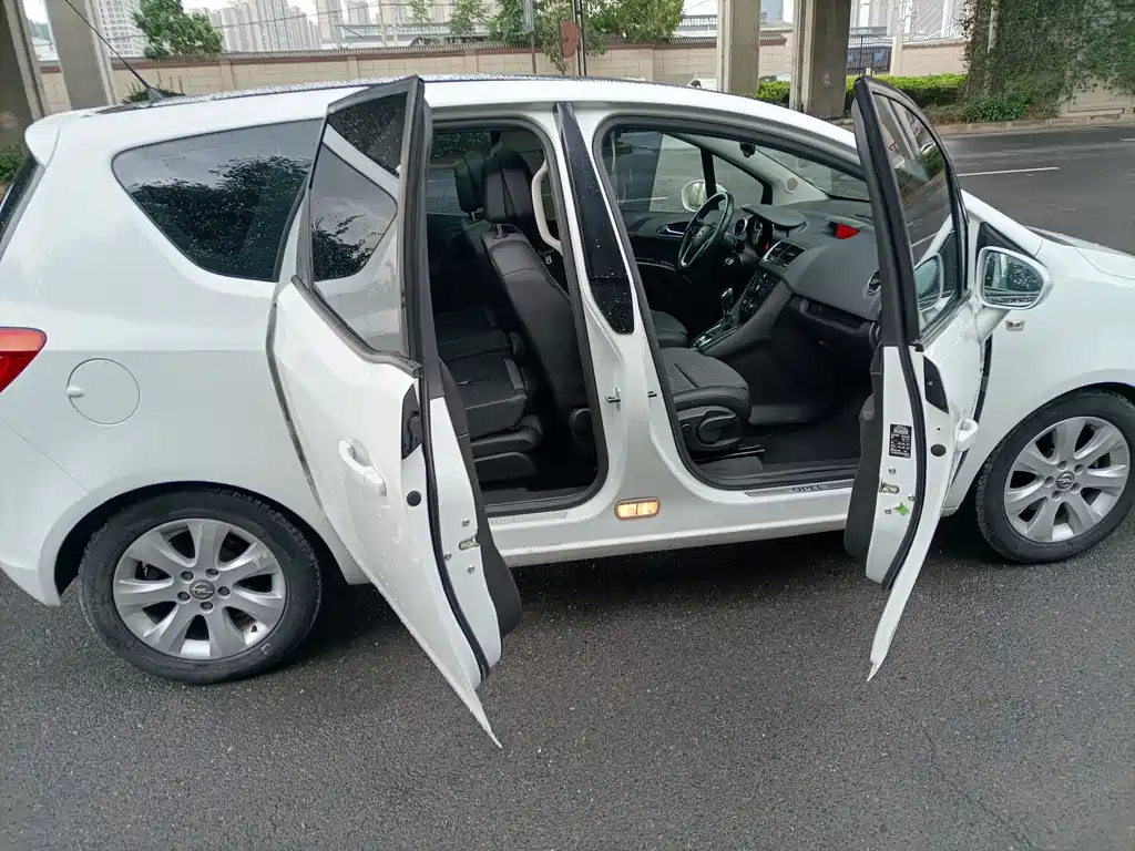 Opel Meriva 2014 — фото 6