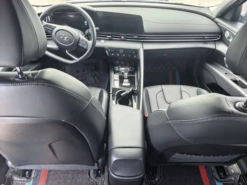 Hyundai Elantra 2021