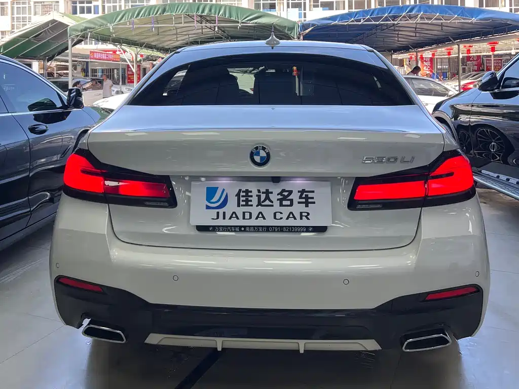 BMW 5 Series 2024 — фото 14