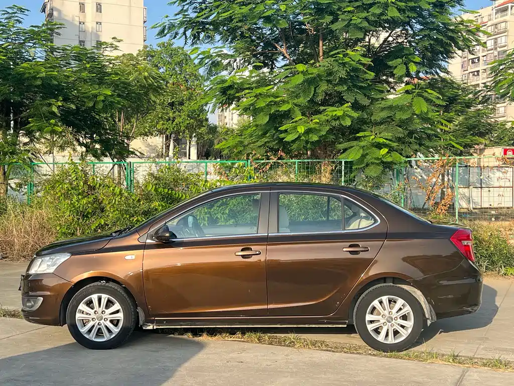 Chery E3 2015 — фото 3