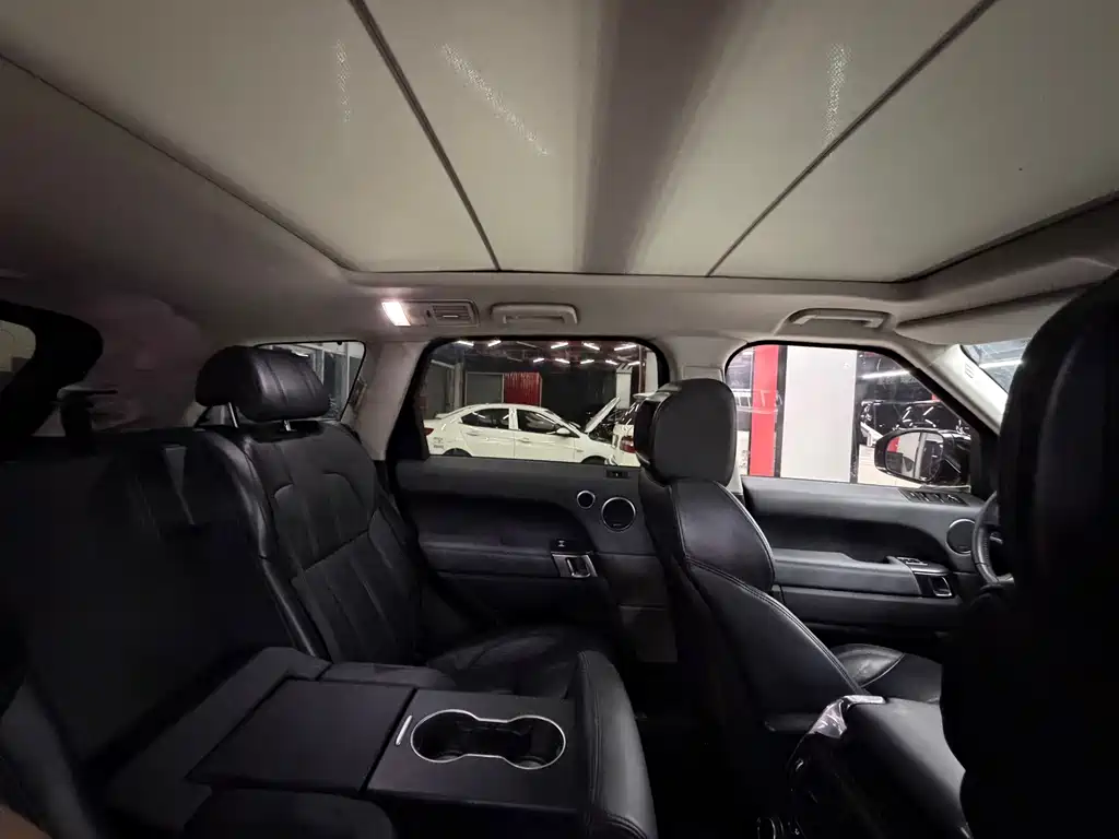 Land Rover Range Rover Sport 2014 — фото 18