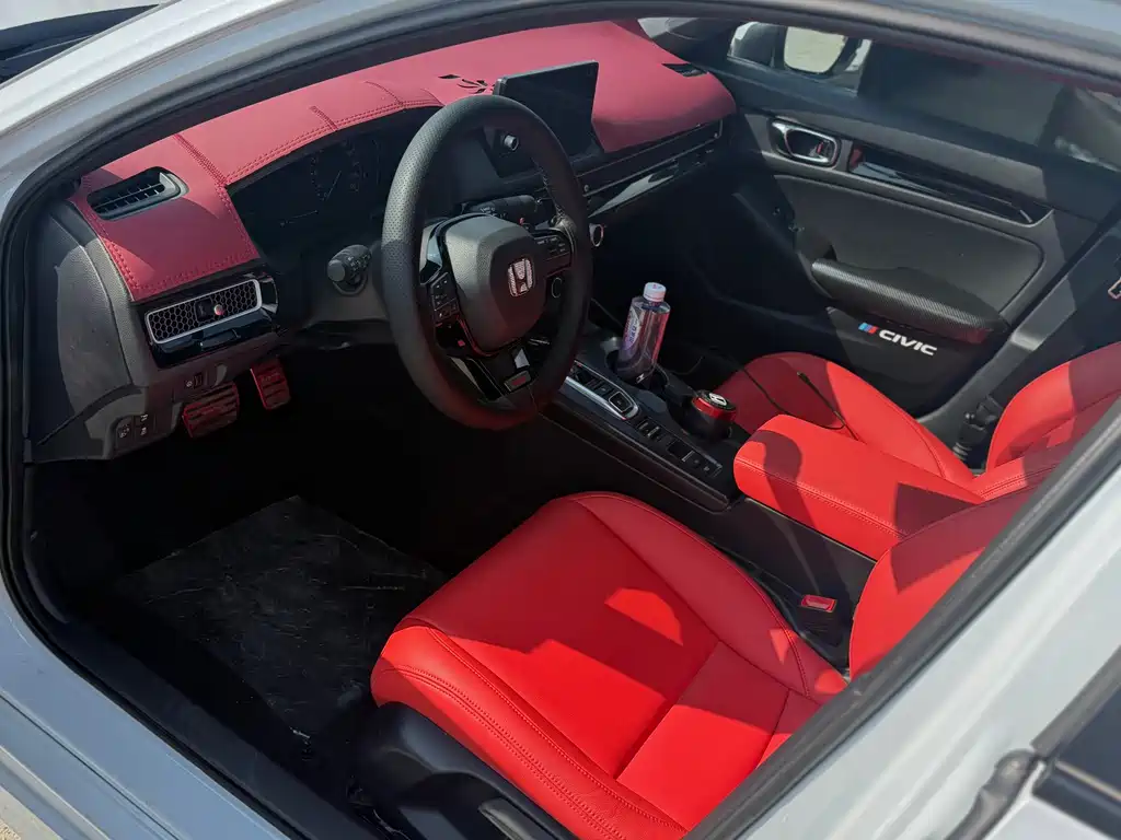 Honda Civic 2025 — фото 12