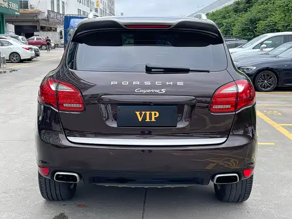 Porsche Cayenne 2011
