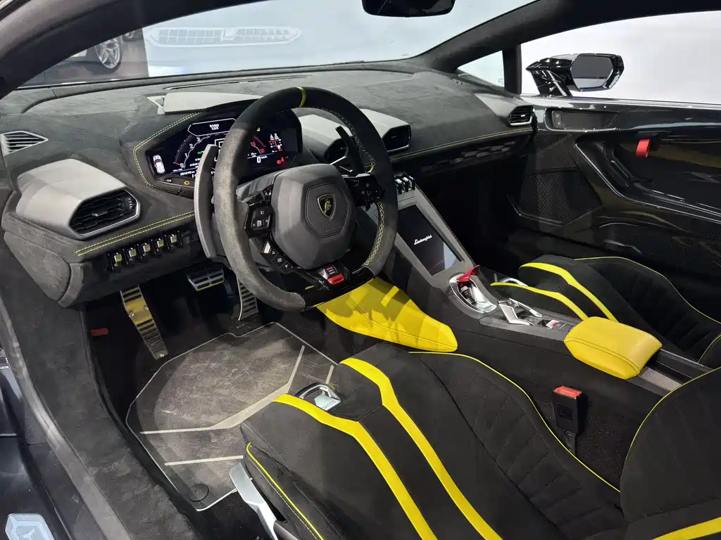 Lamborghini Huracán 2023