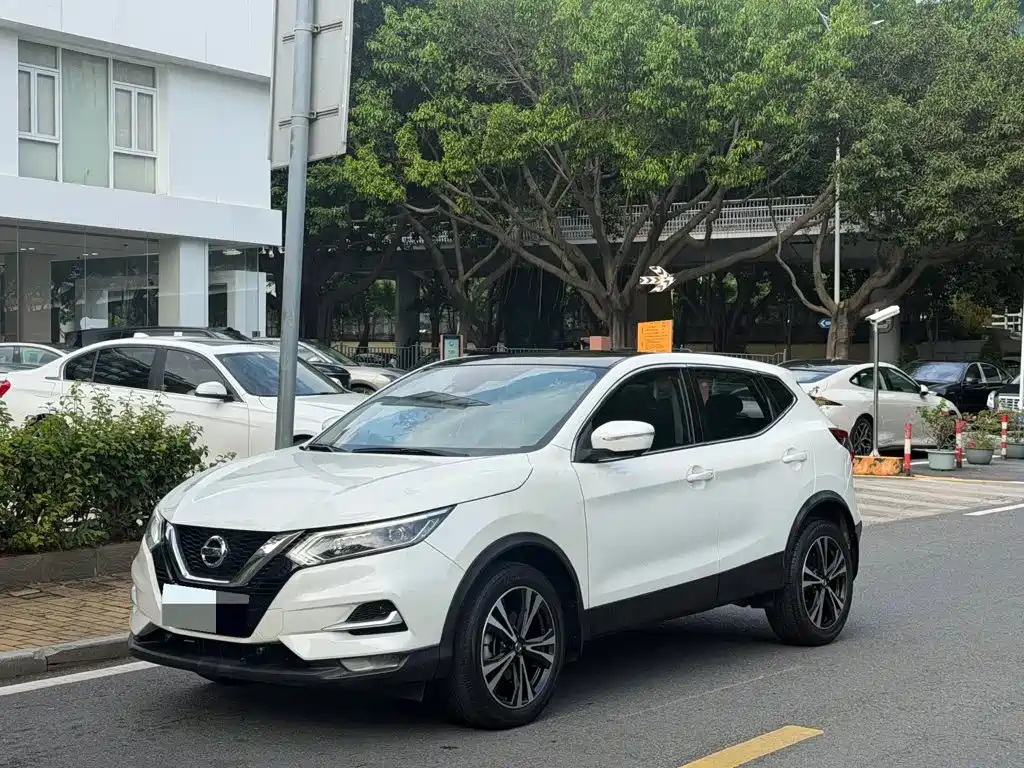 Nissan Qashqai 2021 — фото 1