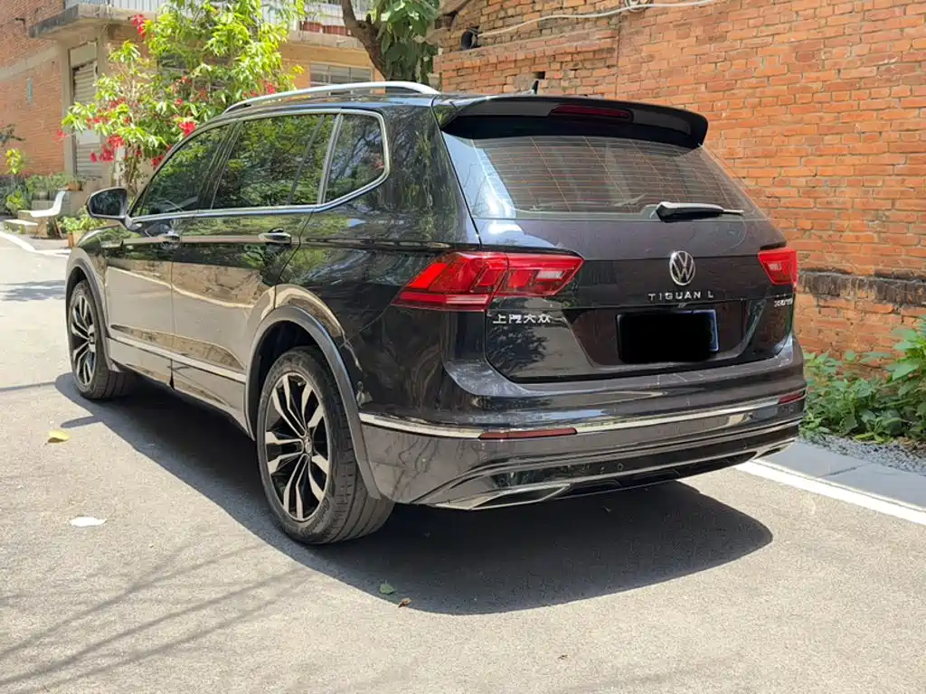 Volkswagen Tiguan L 2021 — фото 10