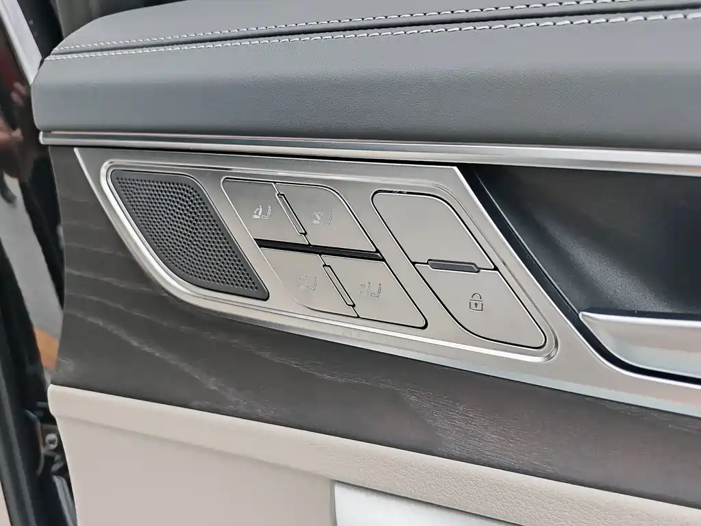 Audi A6L 2025 — фото 15