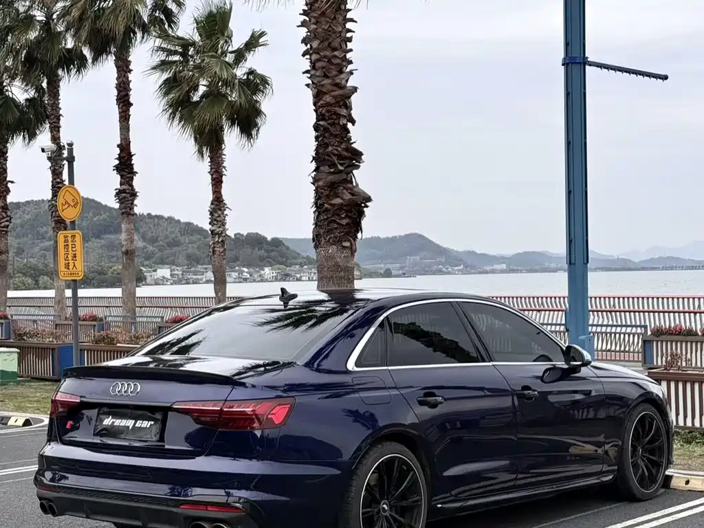 Audi S4 2021 — фото 16