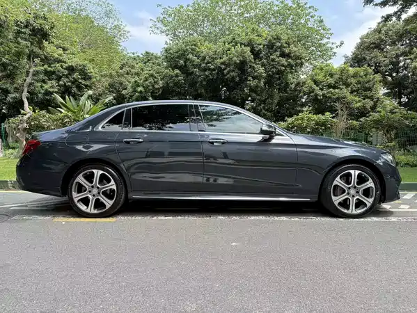 Mercedes-Benz E-Class 2016