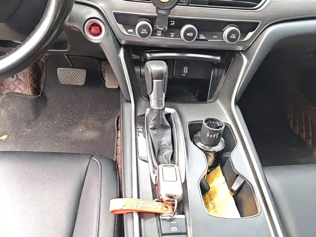 Honda Accord 2021 — фото 14