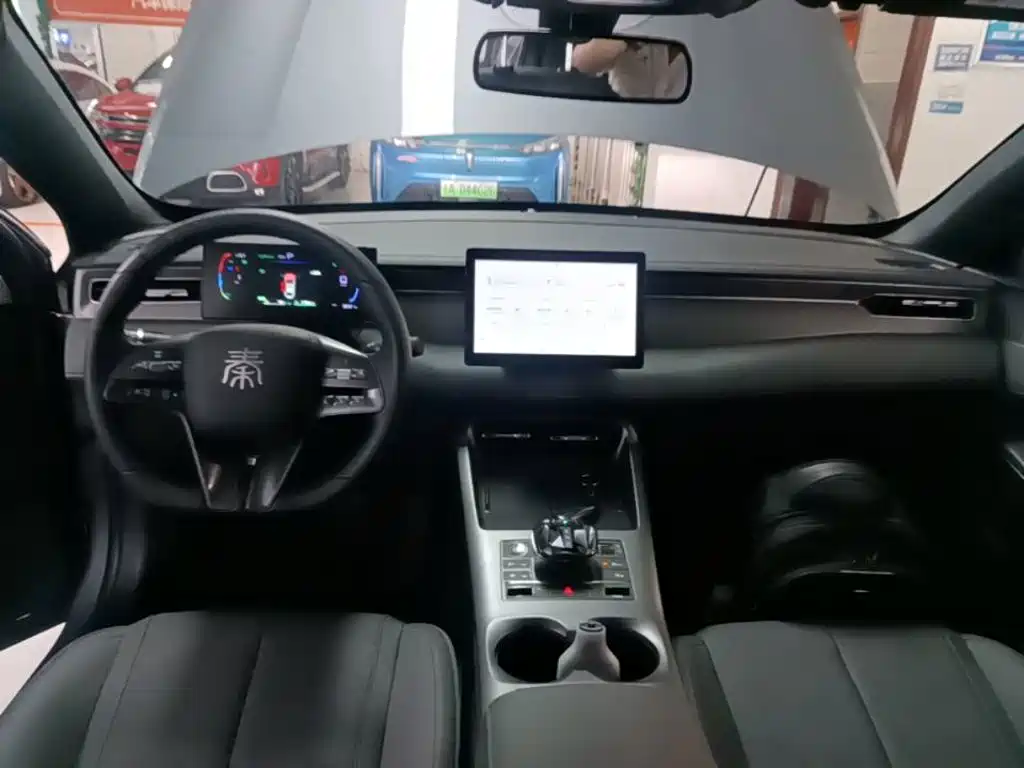 BYD Qin PLUS 2025 — фото 10