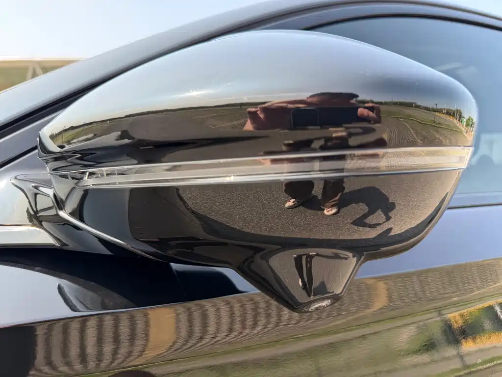 Peugeot 508 2023 — фото 11