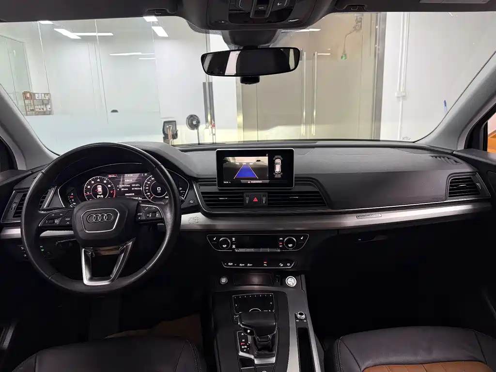 Audi Q5L 2021 — фото 15