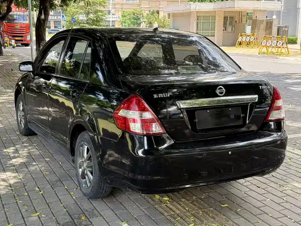 Nissan Tiida 2009