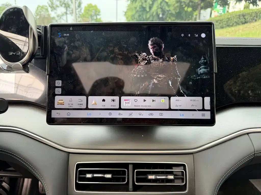 BYD Song L DM-i 2025 — фото 10