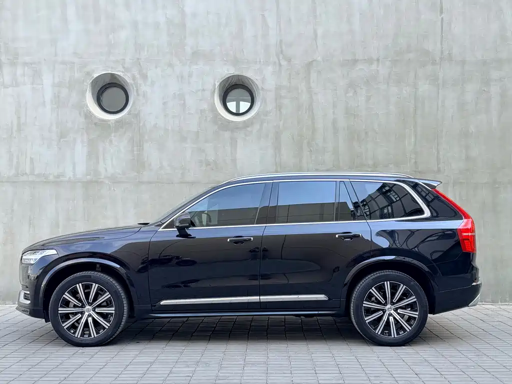 Volvo XC90 2021 — фото 10