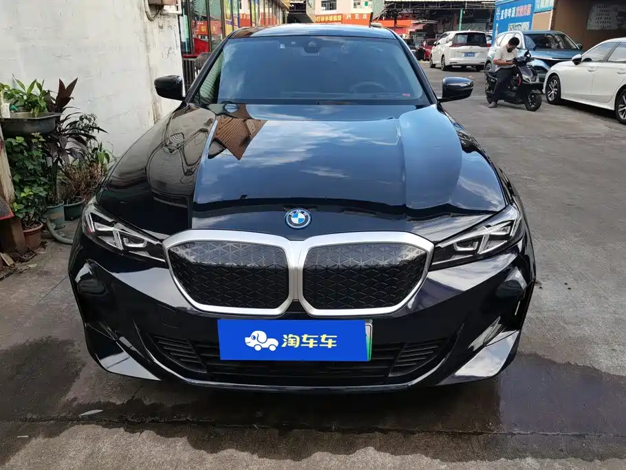 BMW i3 2025 — фото 2
