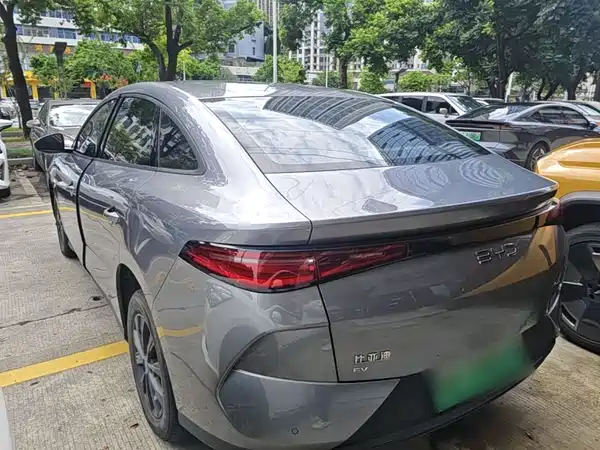 BYD e7 2025